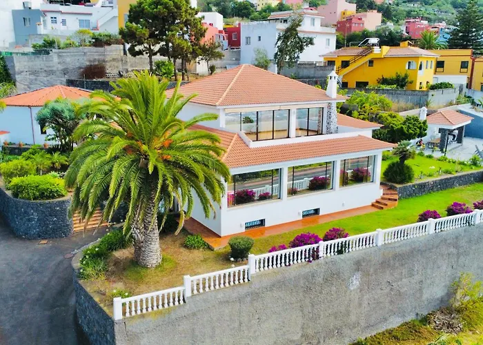 Dragon Tree Villa With Heated Private Pool Tenerife