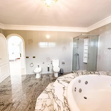 Villa Dragon Tree Ocean & Teide Views Spacious For Groups *